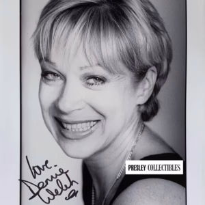 Denise Welch Signed Photo