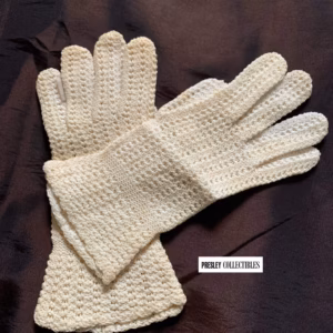 Bette Davis Owned Ecru Knit Gloves