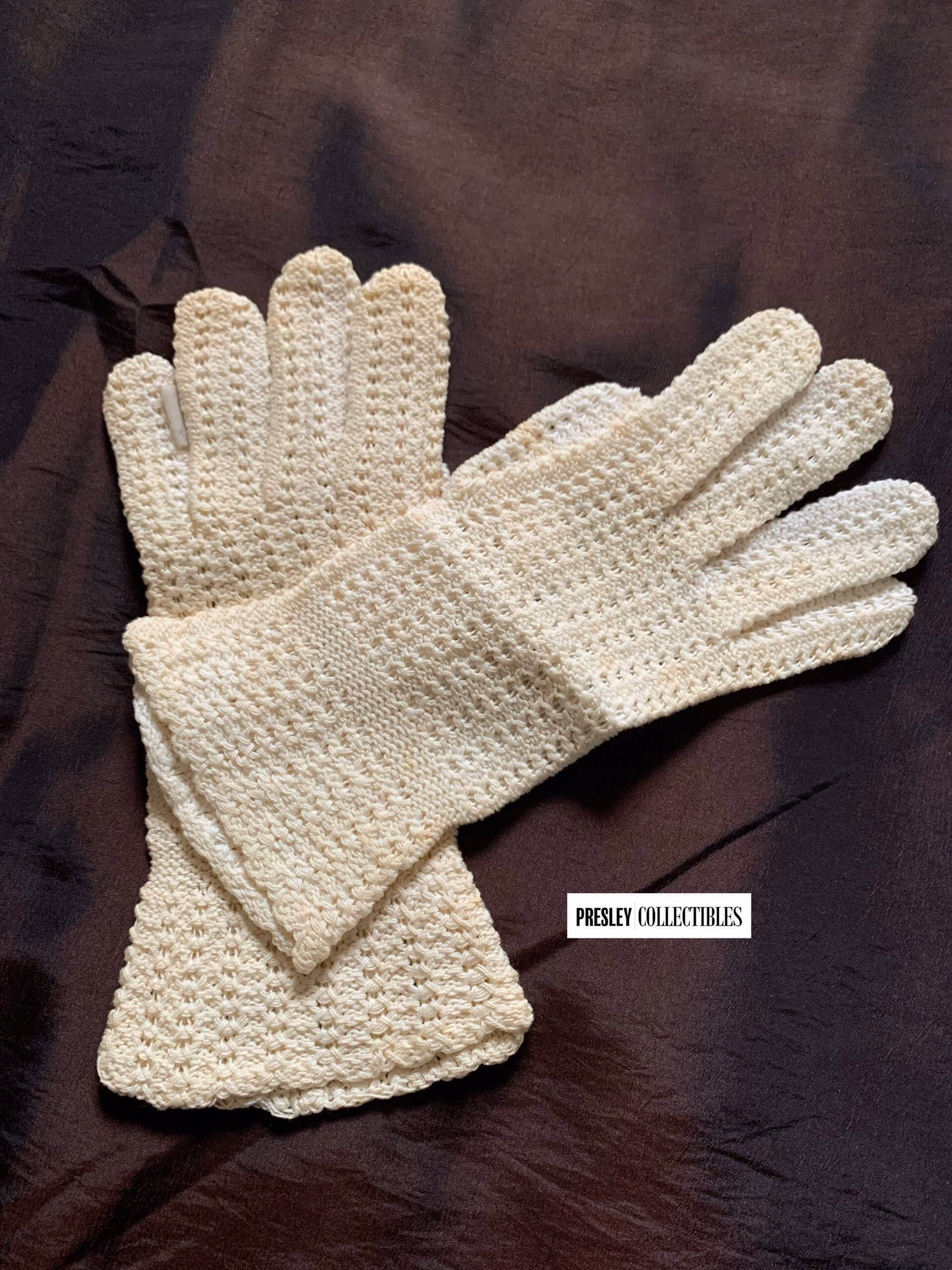 Bette Davis Owned Ecru Knit Gloves
