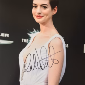 Anne Hathaway Autograph