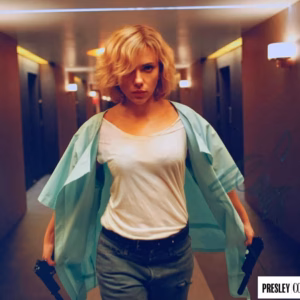 Scarlett Johansson Autograph