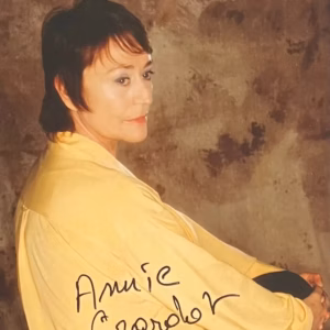 Annie Girardot Autograph