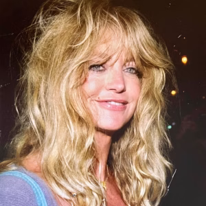 Goldie Hawn Autograph
