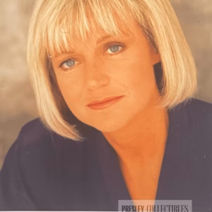 Carol Barnes Autograph