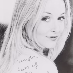 Sarah Vandenbergh Autograph