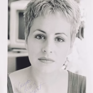 Carrie Grant Autograph