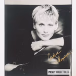 Andrea Thompson Autograph
