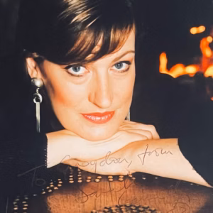 Sarah Connolly Autograph