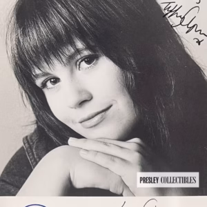 Tiffany Chapman Autograph