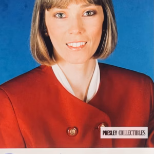 Suzanne Charlton Autograph