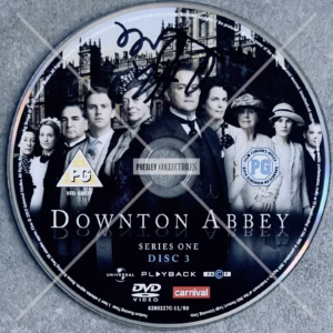 Dan Stevens Autograph