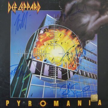 Artist of The Month August 2018 - Def Leppard