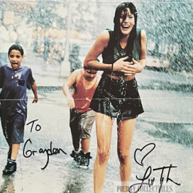 Liv Tyler Autograph