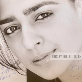 Nisha Nayer Autograph